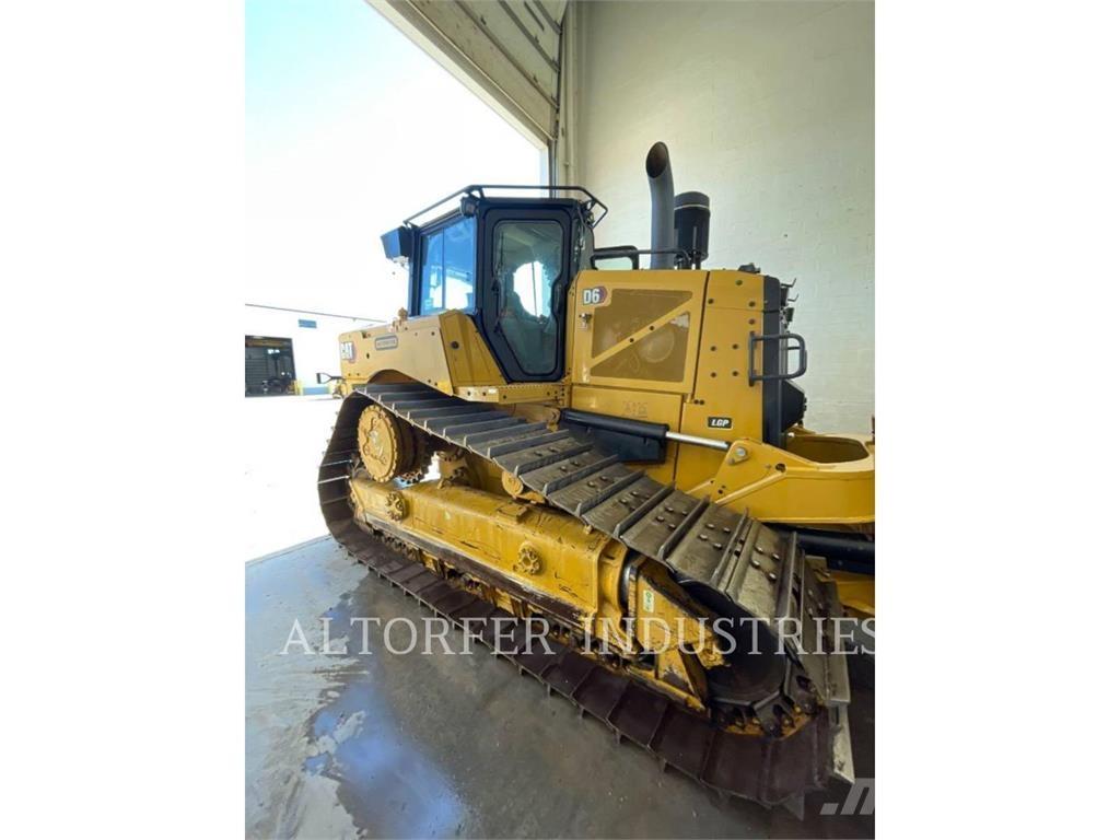 CAT D6-20VPAT بلدوزرات مجنزرة