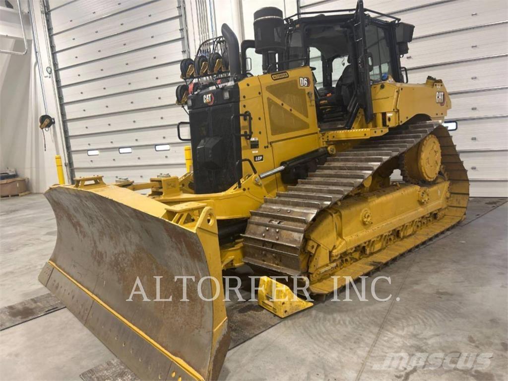 CAT D6-20VPAT بلدوزرات مجنزرة