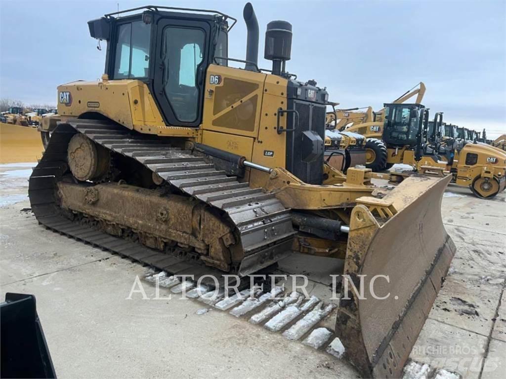 CAT D6-20VPAT بلدوزرات مجنزرة