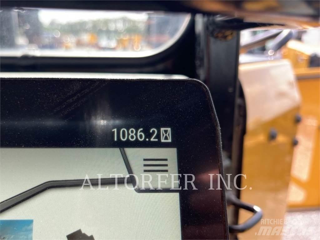 CAT D6-20VPAT بلدوزرات مجنزرة