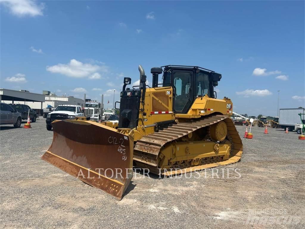 CAT D6-20VPAT بلدوزرات مجنزرة