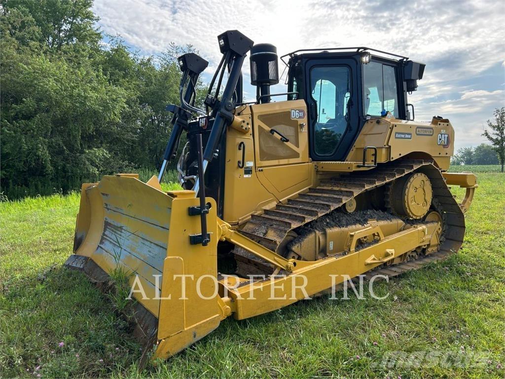 CAT D6-20XE SU بلدوزرات مجنزرة