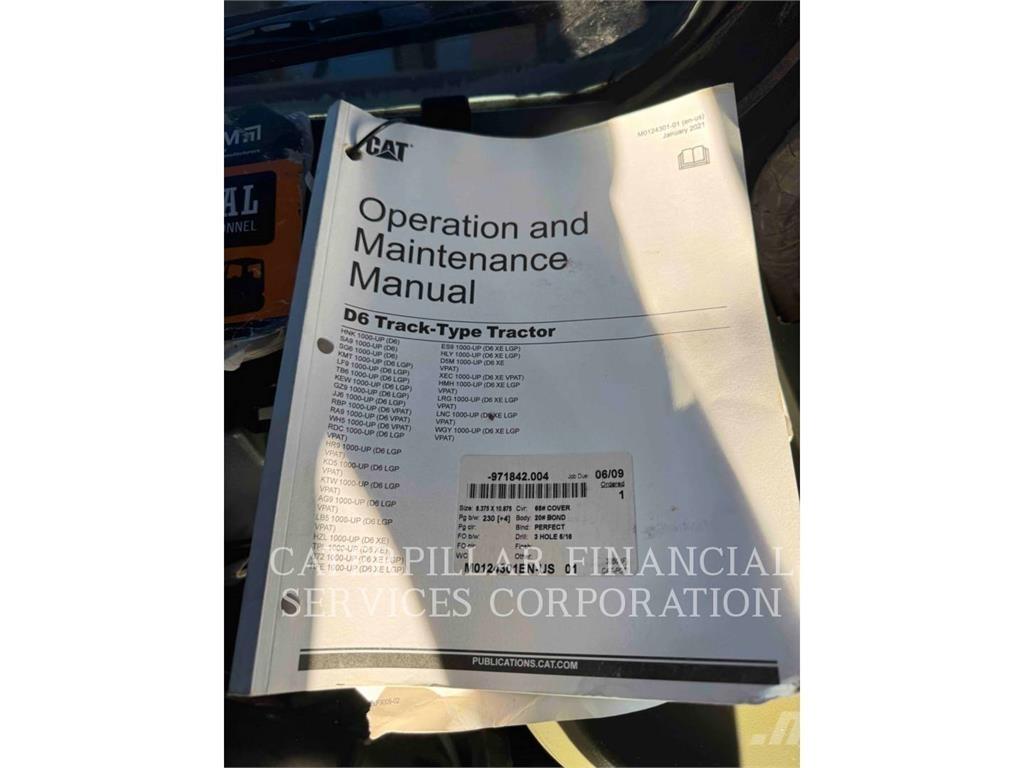 CAT D6-20XEVP بلدوزرات مجنزرة