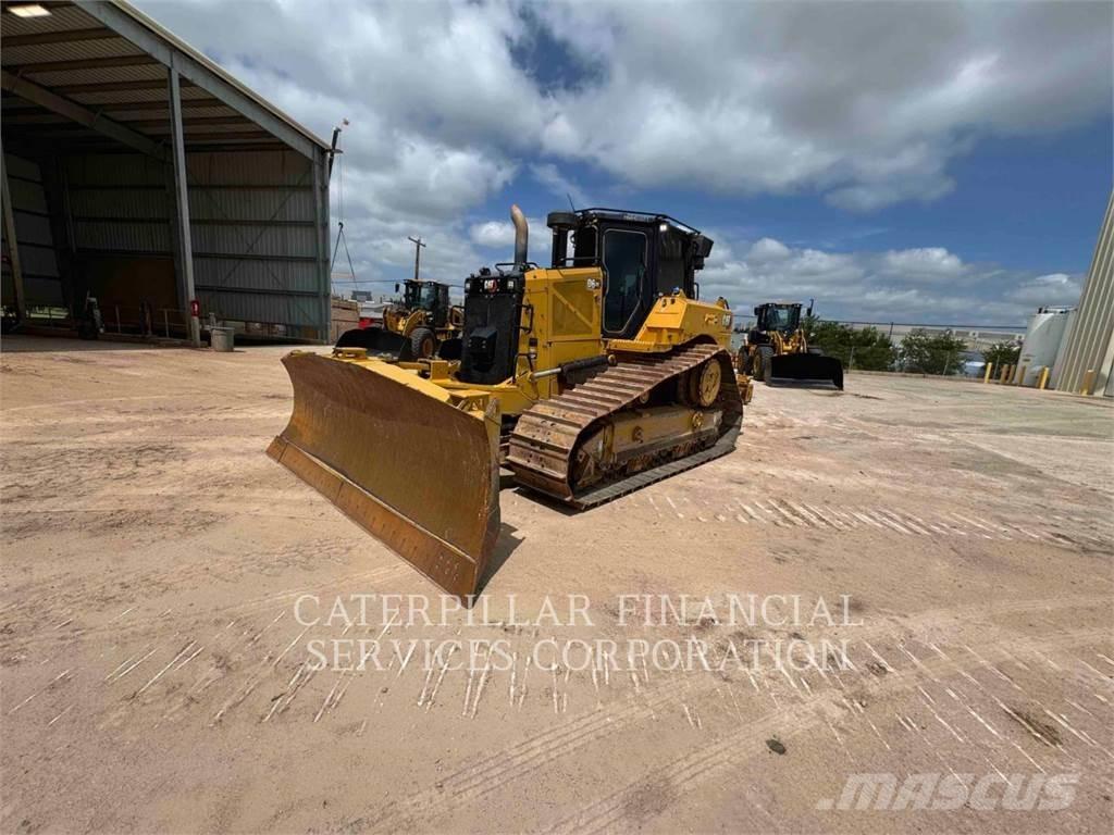 CAT D6-20XEVP بلدوزرات مجنزرة