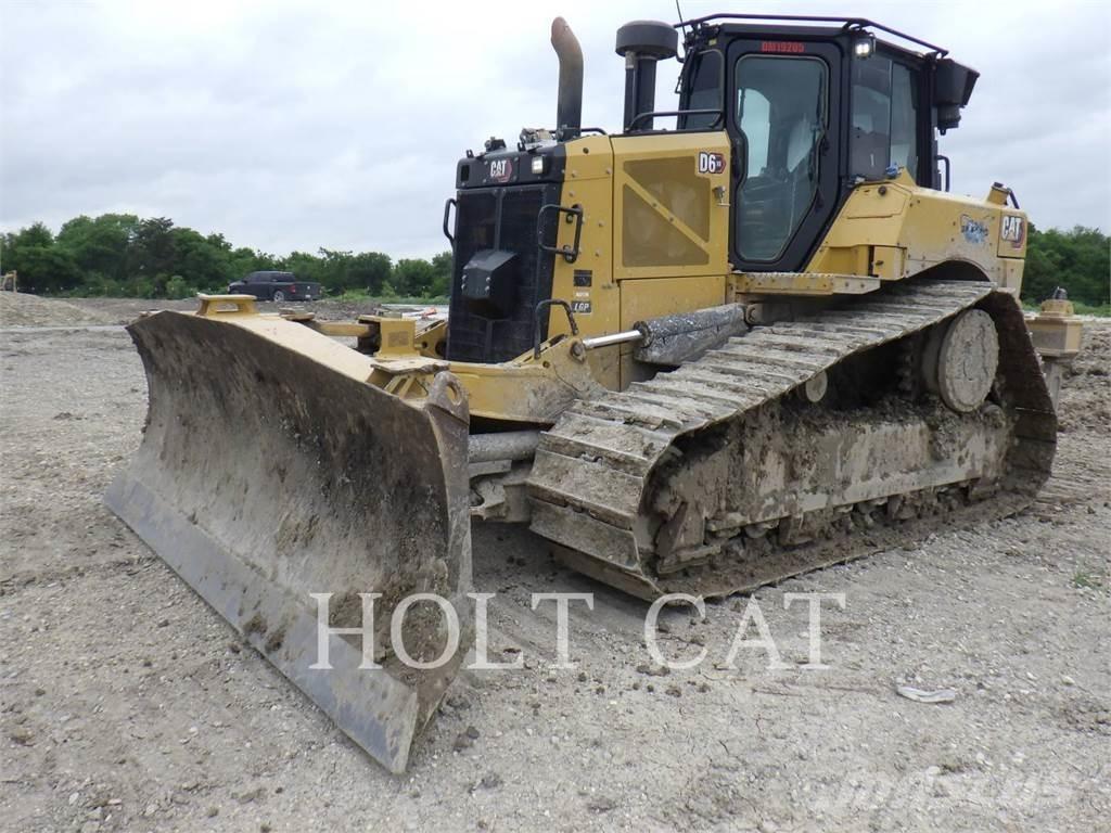 CAT D6-20XEVP بلدوزرات مجنزرة