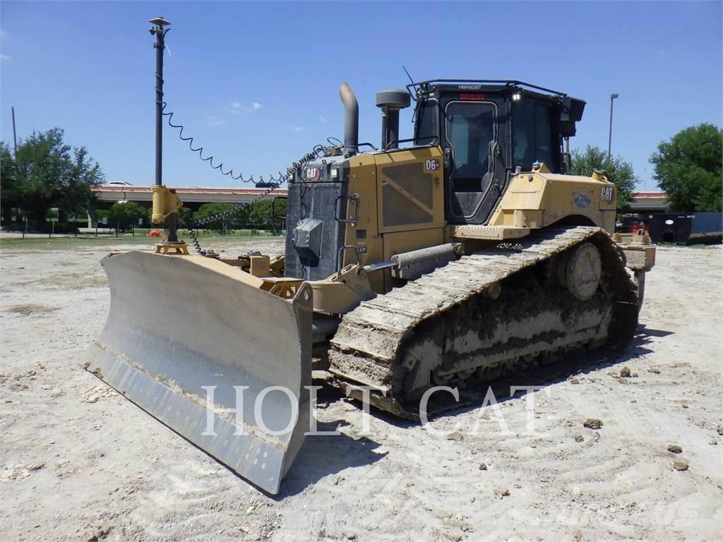 CAT D6-20XEVP بلدوزرات مجنزرة