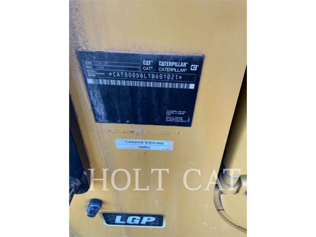 CAT D6 LGP بلدوزرات مجنزرة
