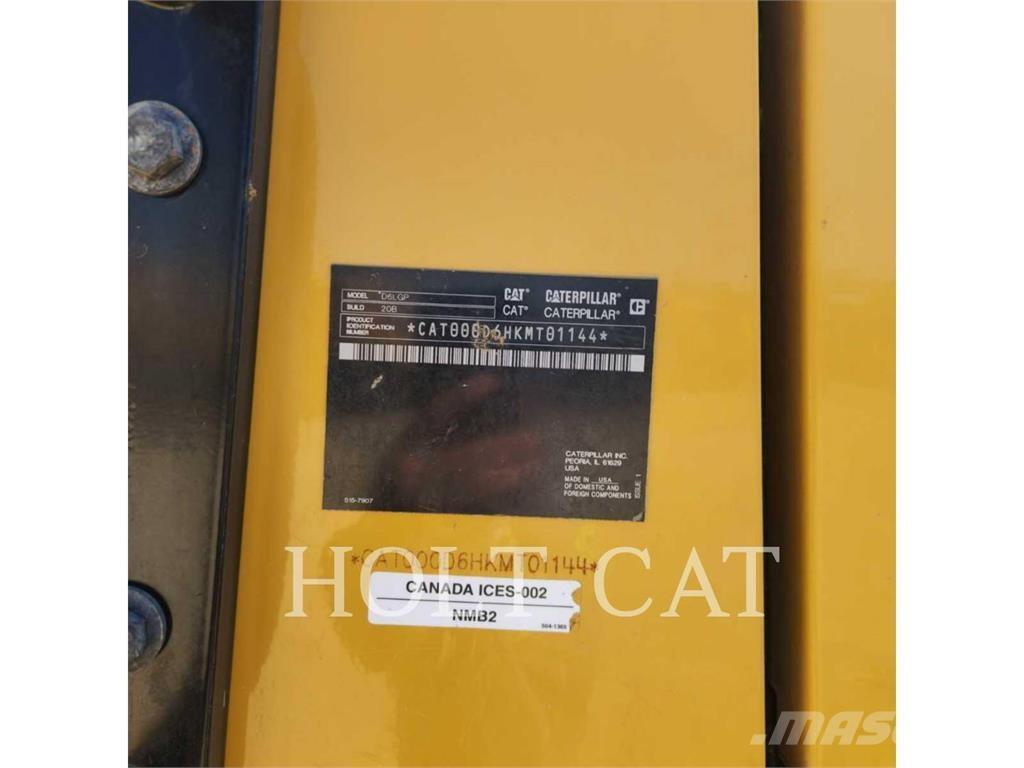 CAT D6 LGP بلدوزرات مجنزرة