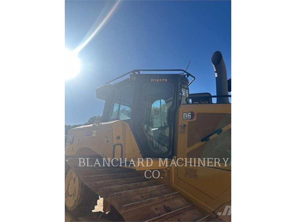 CAT D6 LGP بلدوزرات مجنزرة