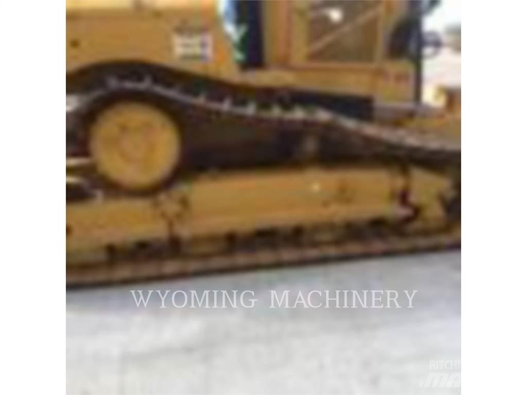 CAT D6 LGP بلدوزرات مجنزرة