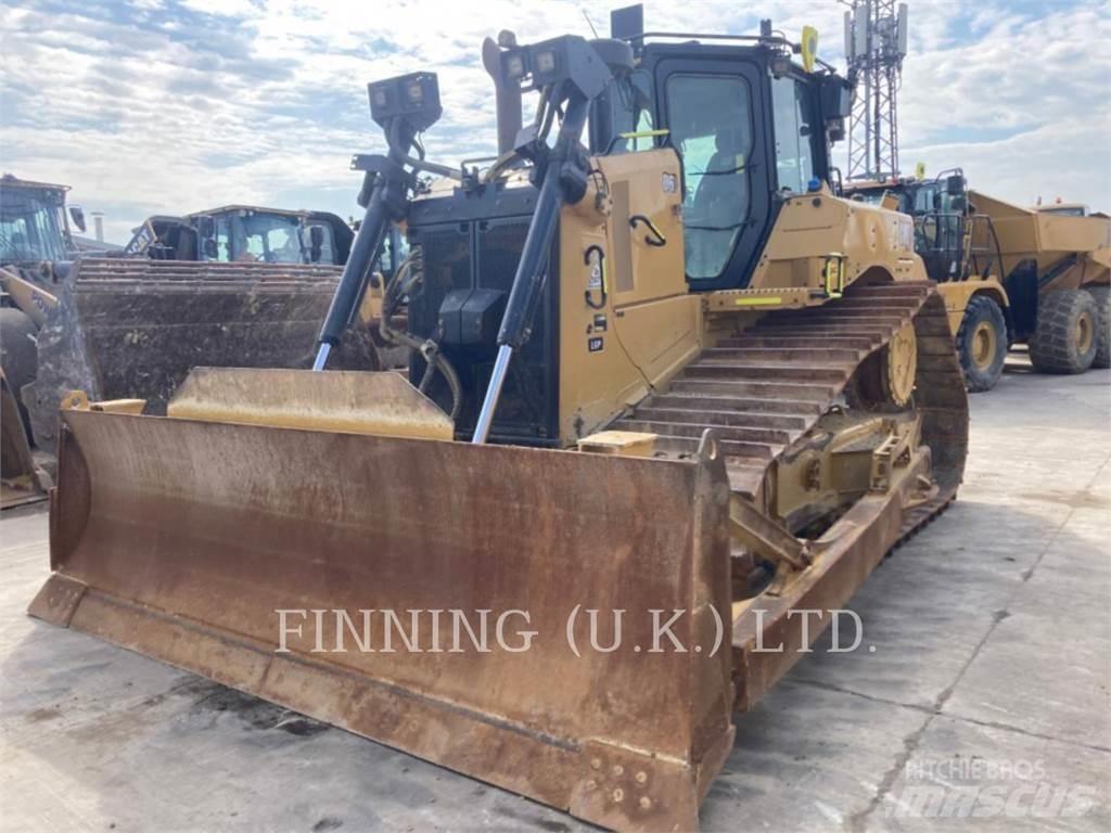 CAT D6 LGP 36 بلدوزرات مجنزرة