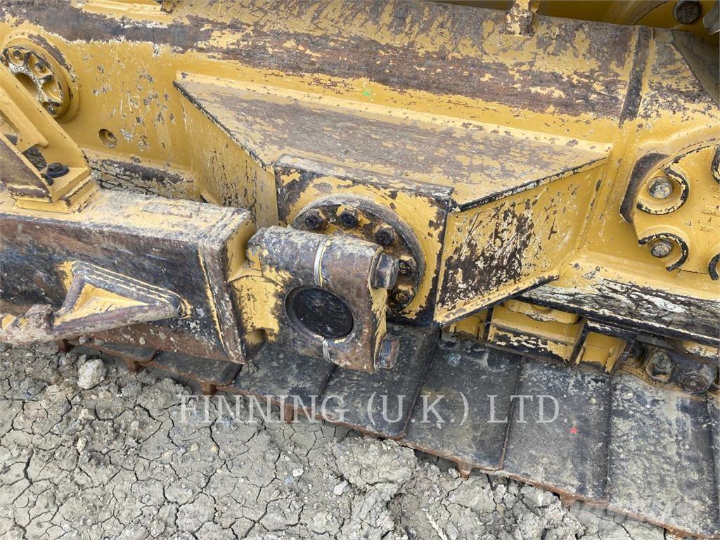 CAT D6 LGP 36 بلدوزرات مجنزرة