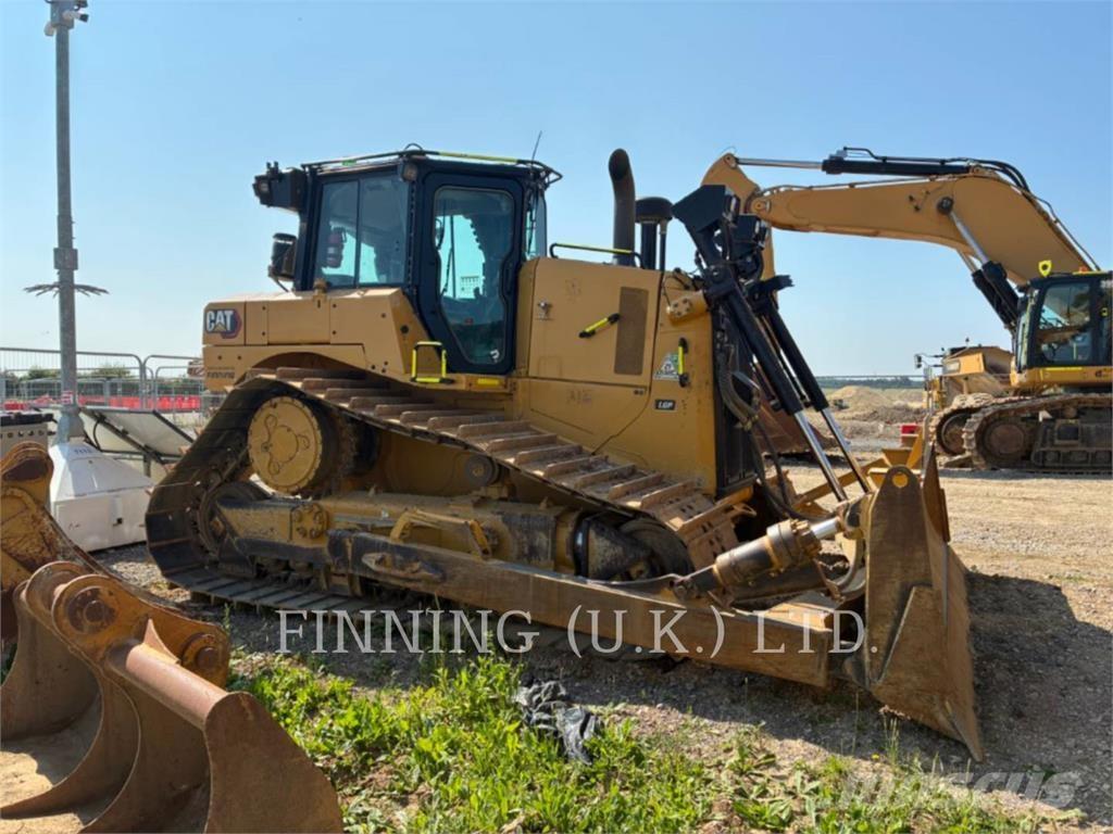 CAT D6 LGP 36 بلدوزرات مجنزرة