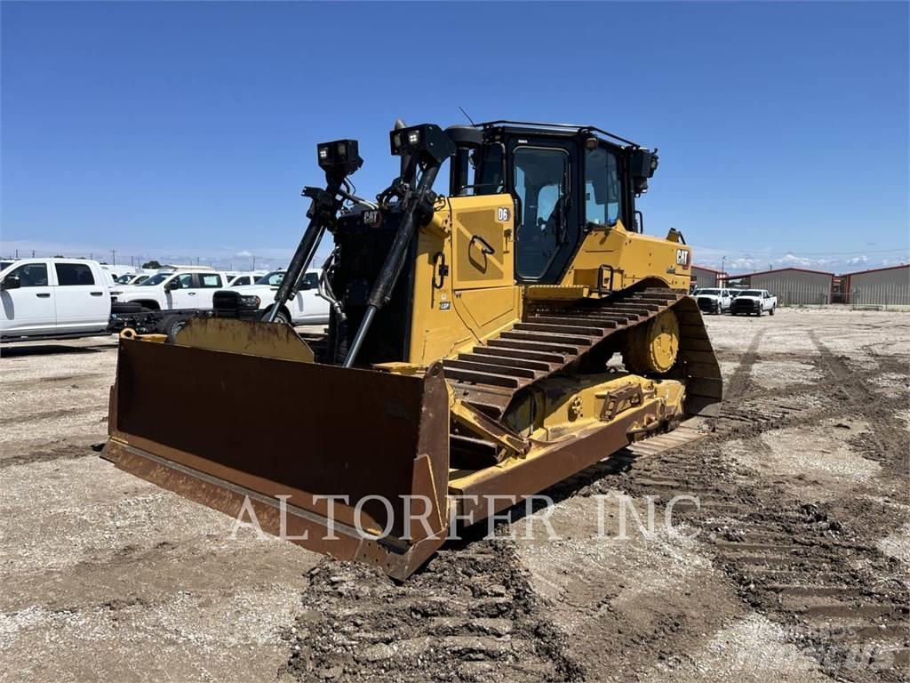 CAT D6 LGP 3D بلدوزرات مجنزرة