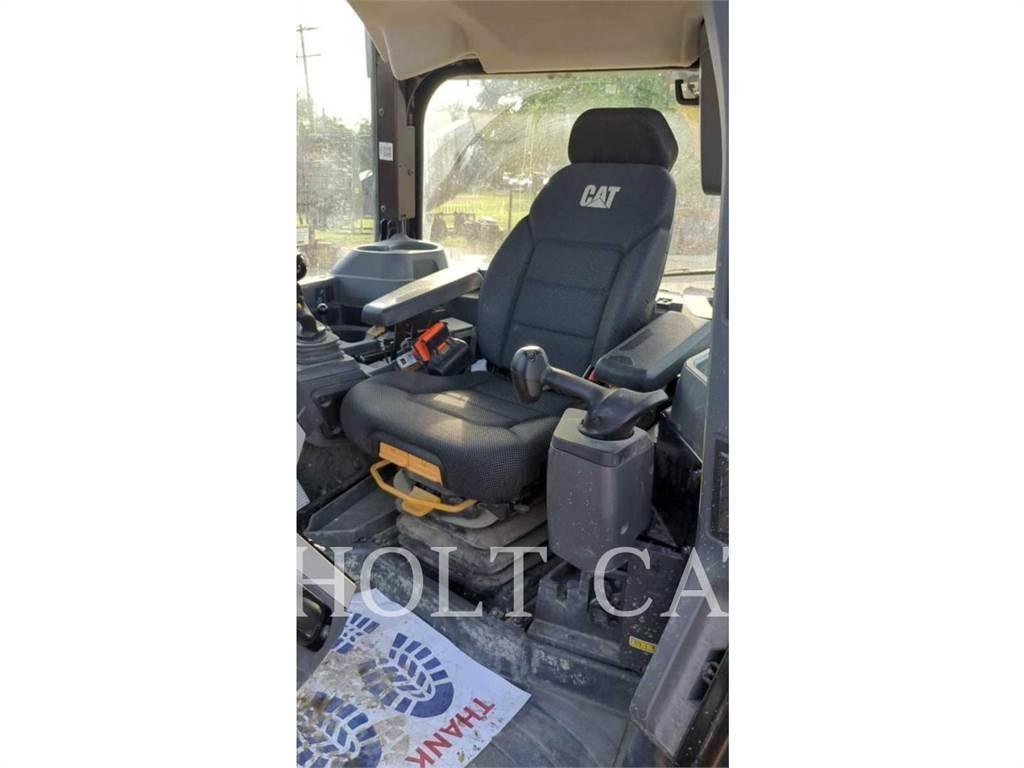 CAT D6 LGPVP بلدوزرات مجنزرة
