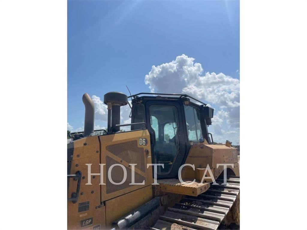 CAT D6 LGPVP بلدوزرات مجنزرة