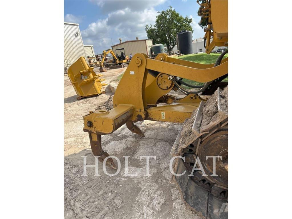 CAT D6 LGPVP بلدوزرات مجنزرة