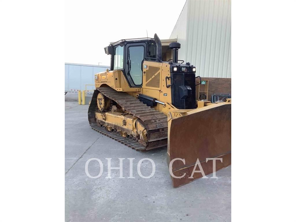 CAT D6 LGPVPAT بلدوزرات مجنزرة