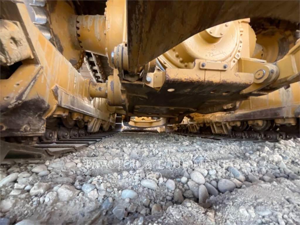 CAT D6 LGPVPAT بلدوزرات مجنزرة