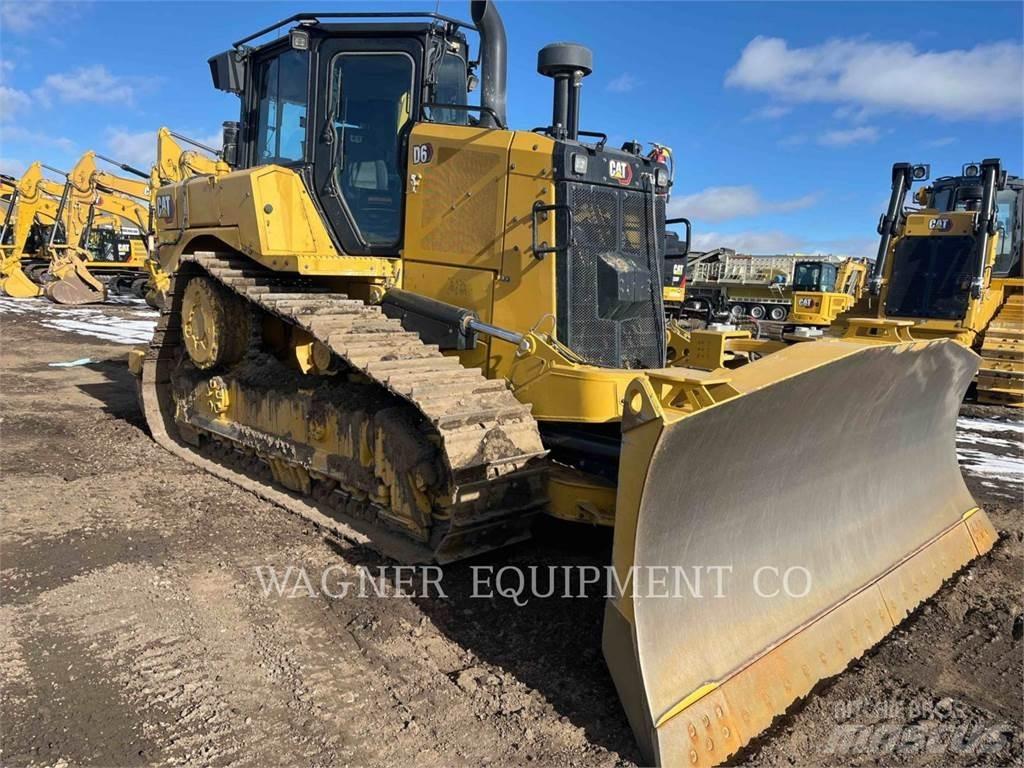 CAT D6 VP بلدوزرات مجنزرة