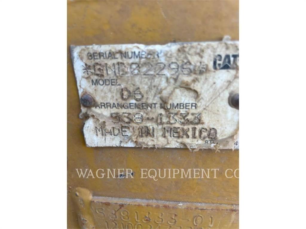CAT D6 VP بلدوزرات مجنزرة