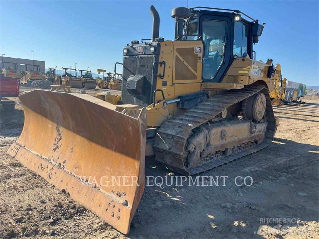 CAT D6 VP بلدوزرات مجنزرة