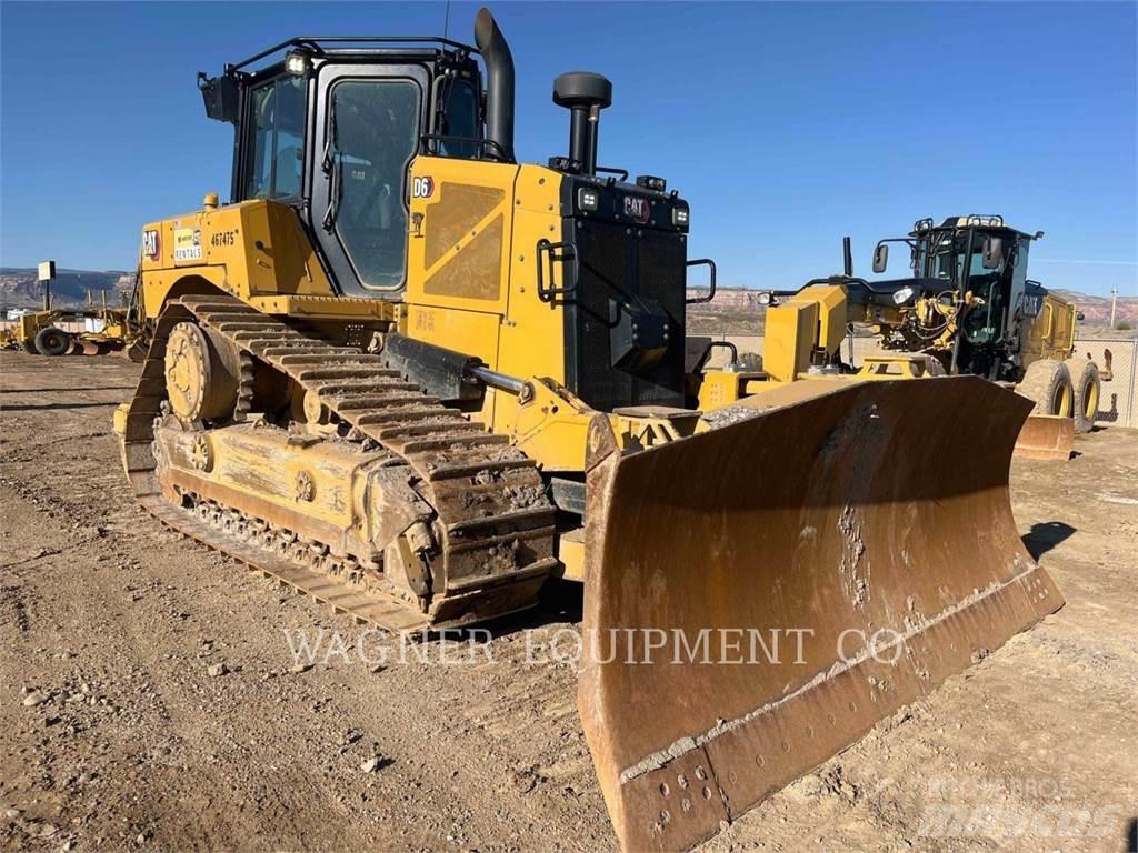 CAT D6 VP بلدوزرات مجنزرة