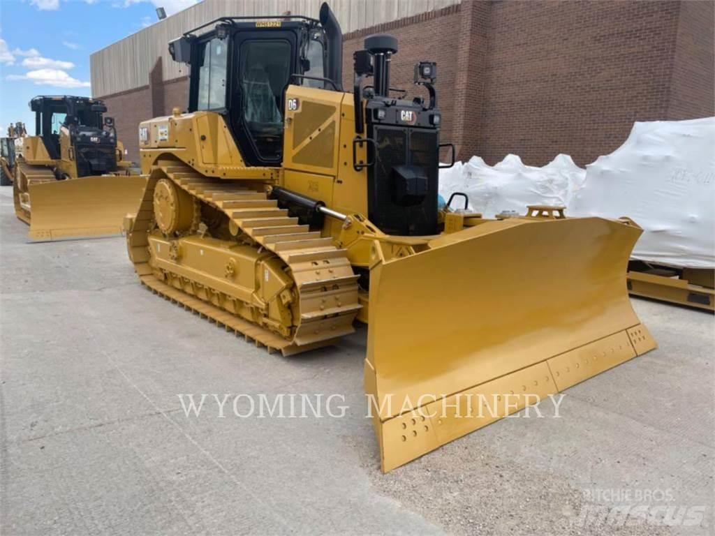 CAT D6 VP بلدوزرات مجنزرة