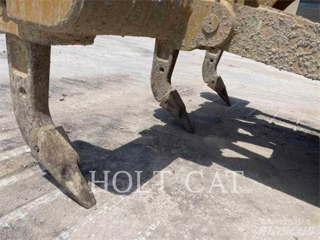 CAT D6 VP بلدوزرات مجنزرة