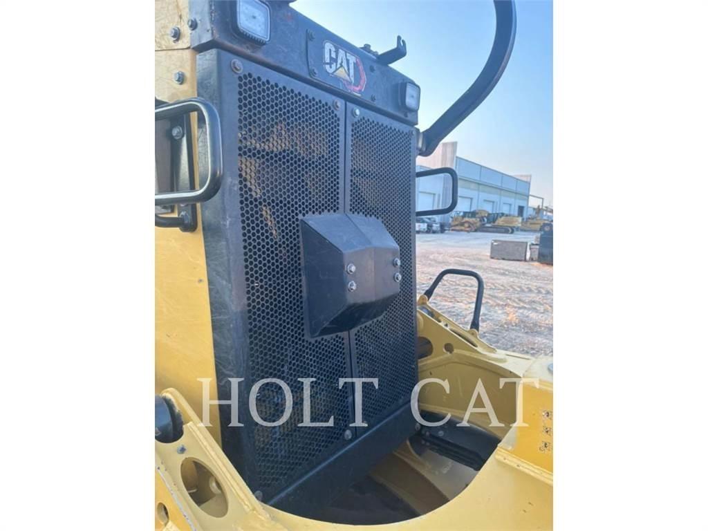CAT D6 VP3 بلدوزرات مجنزرة