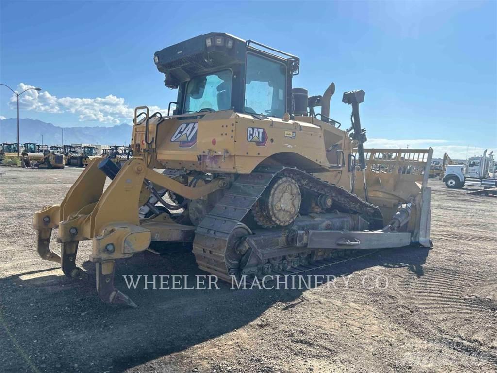CAT D6 WASTE بلدوزرات مجنزرة