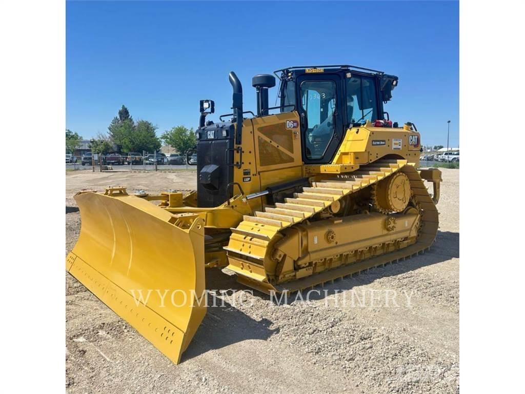 CAT D6 XE LGP بلدوزرات مجنزرة
