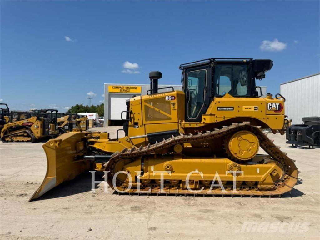 CAT D6 XELGPVP بلدوزرات مجنزرة