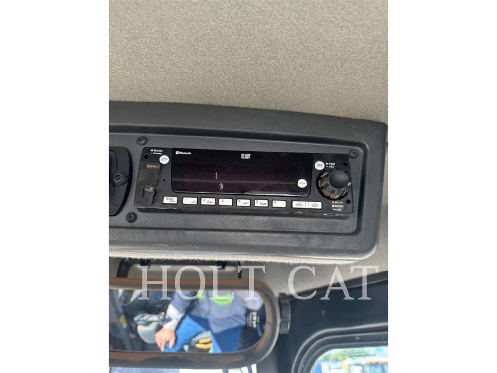 CAT D6 XELGPVP بلدوزرات مجنزرة