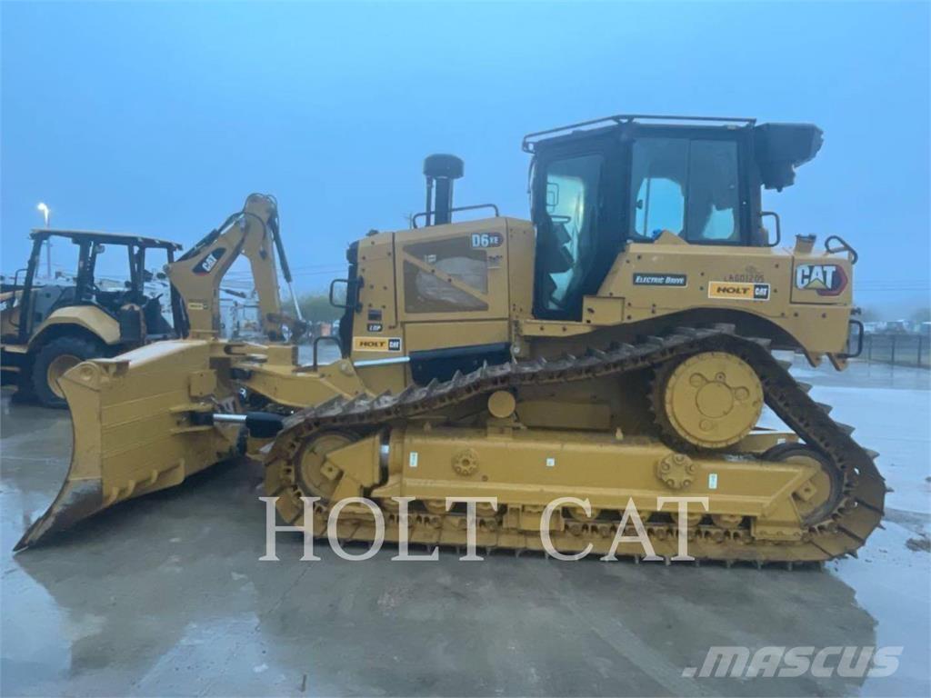 CAT D6 XELGPVP بلدوزرات مجنزرة