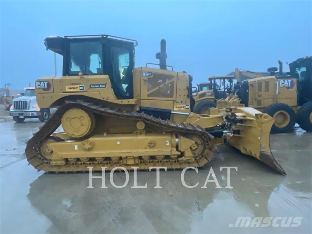 CAT D6 XELGPVP بلدوزرات مجنزرة