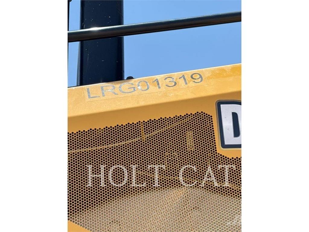 CAT D6 XELGPVP لوادر بعجل