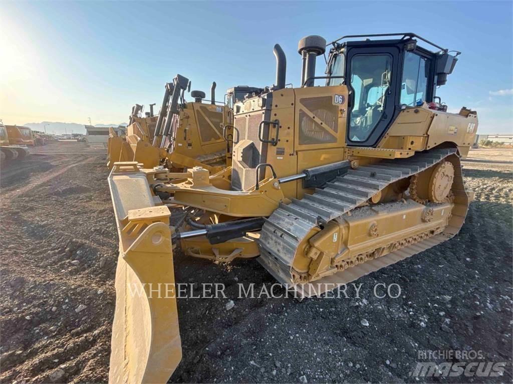 CAT D6 XL VP بلدوزرات مجنزرة