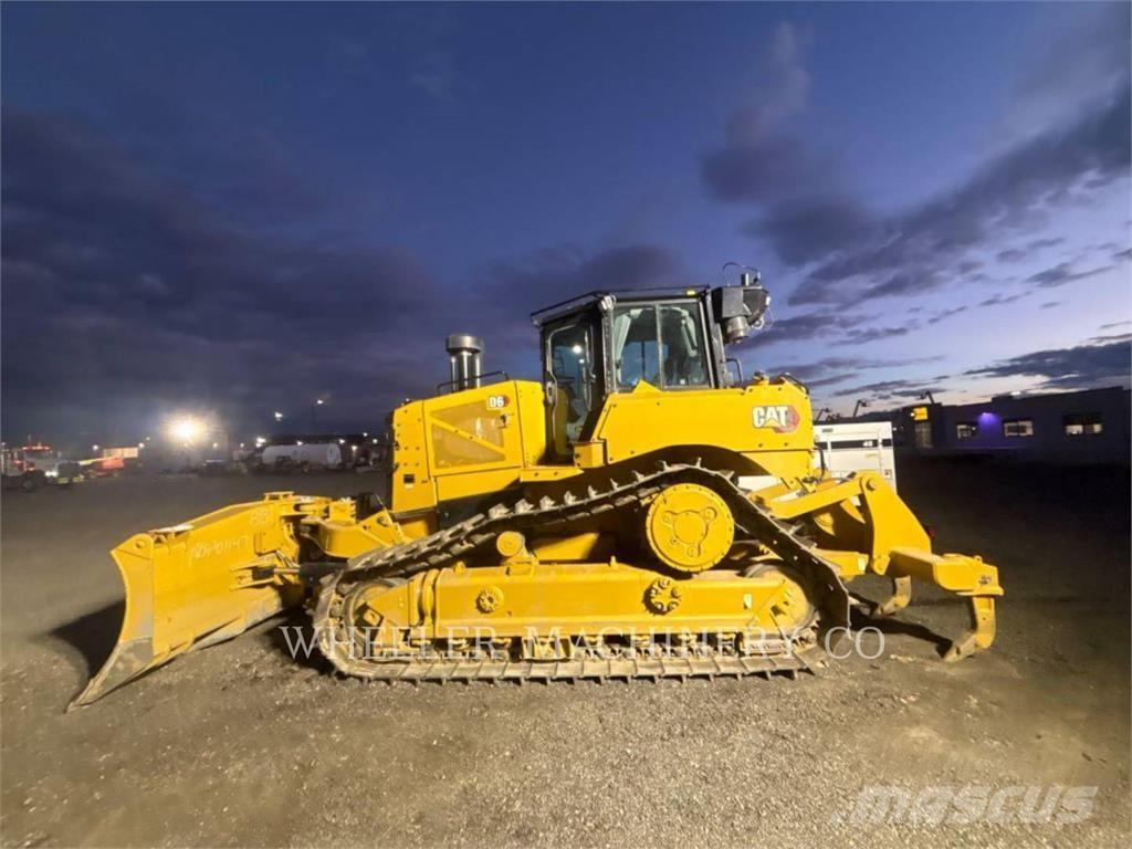 CAT D6 XL VP بلدوزرات مجنزرة