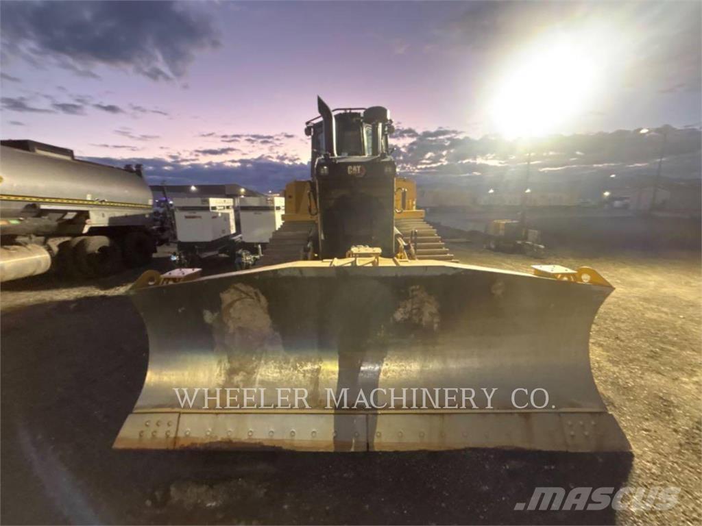 CAT D6 XL VP بلدوزرات مجنزرة