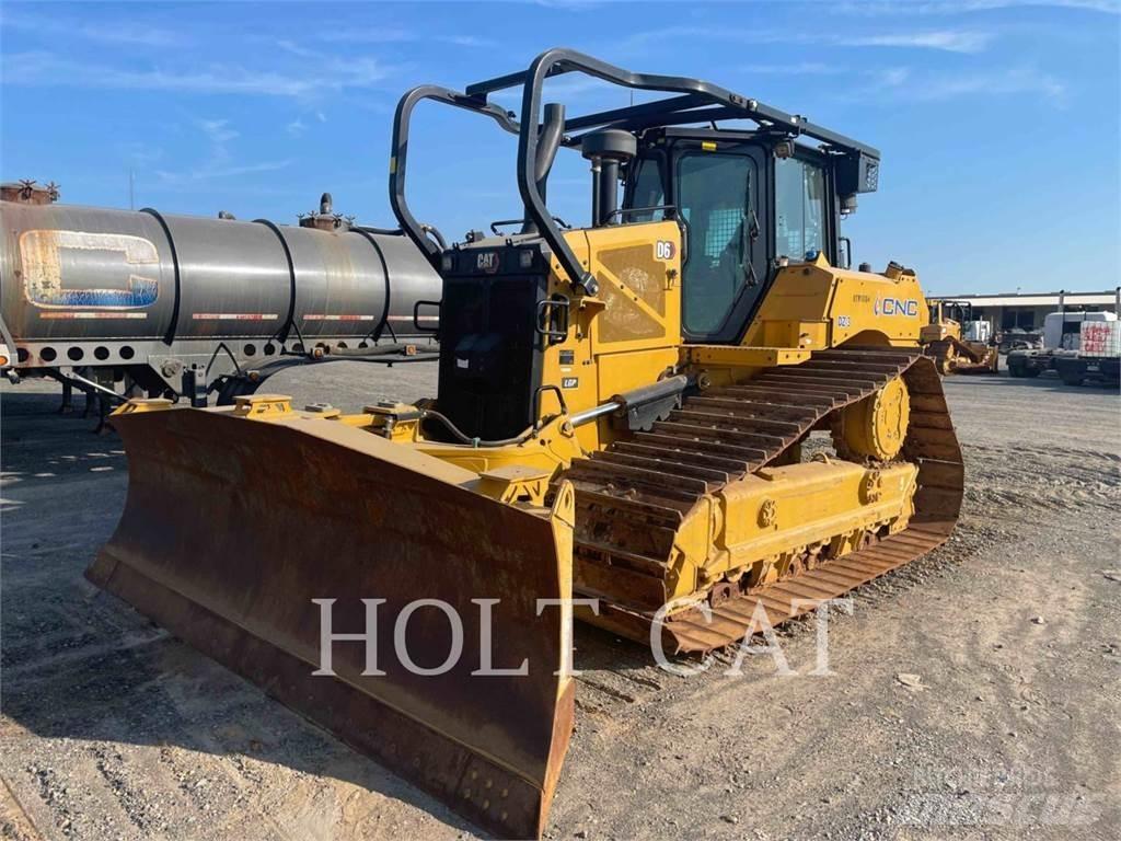 CAT D620VP بلدوزرات مجنزرة