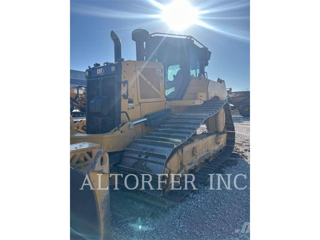 CAT D620VP بلدوزرات مجنزرة
