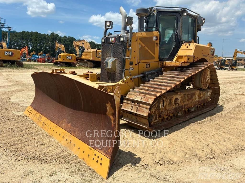 CAT D620XEVP بلدوزرات مجنزرة