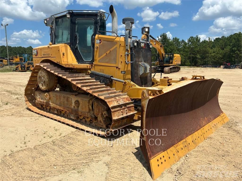 CAT D620XEVP بلدوزرات مجنزرة