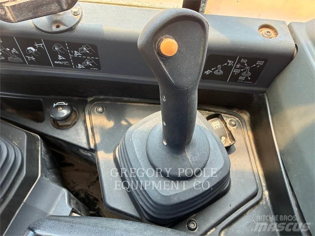CAT D620XEVP بلدوزرات مجنزرة