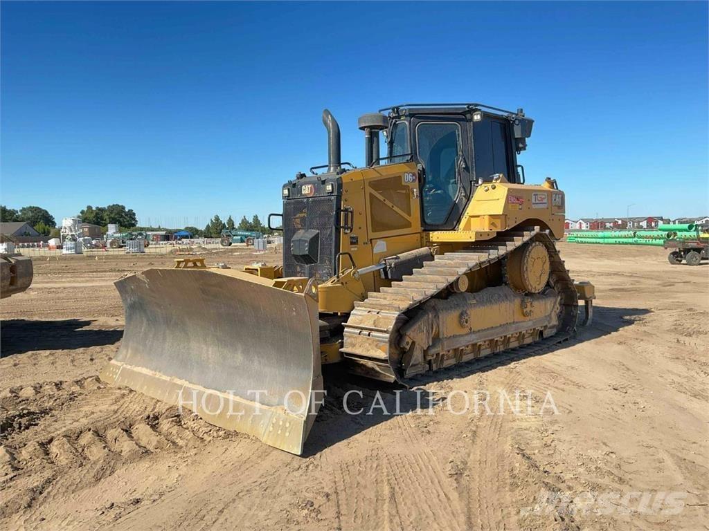 CAT D620XEVP بلدوزرات مجنزرة