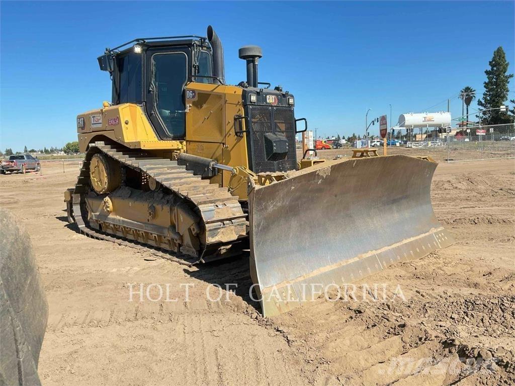 CAT D620XEVP بلدوزرات مجنزرة
