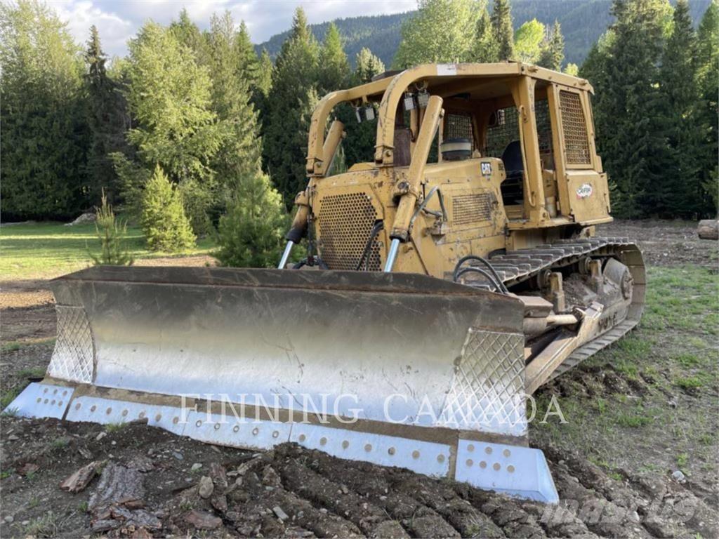CAT D6E بلدوزرات مجنزرة