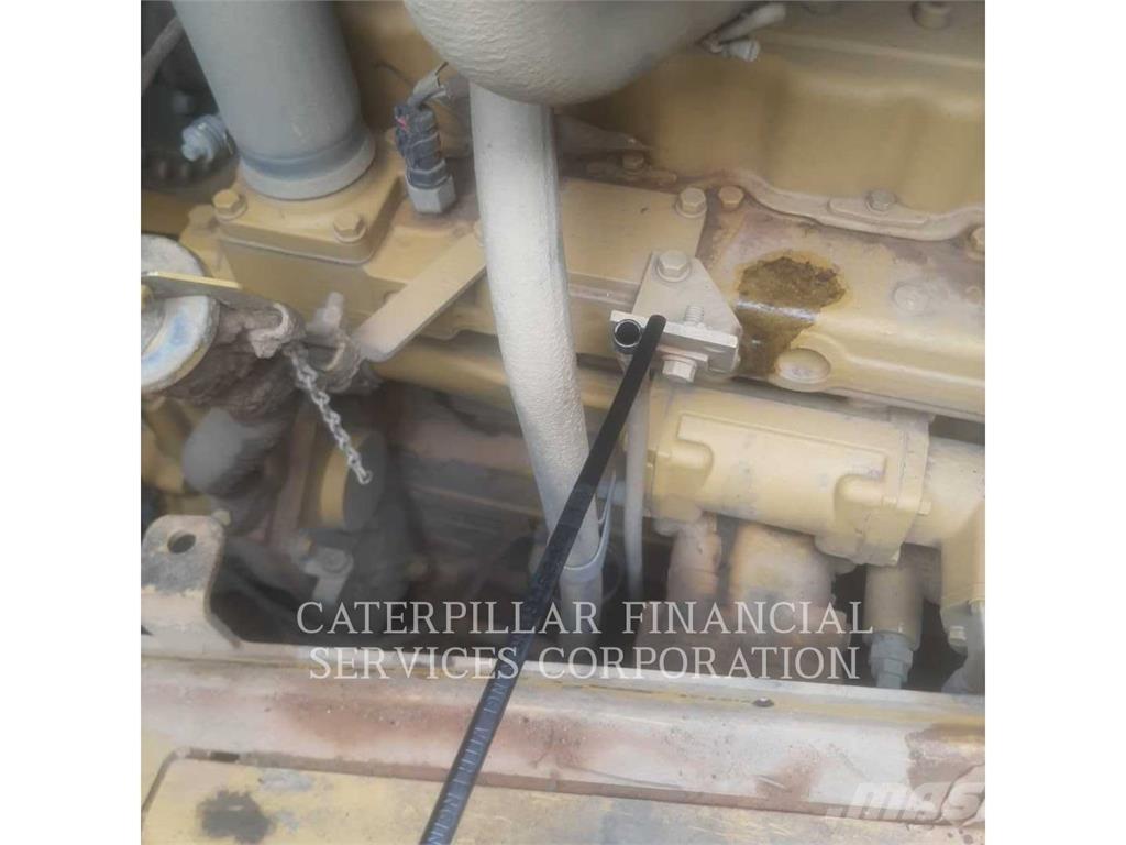 CAT D6GC بلدوزرات مجنزرة