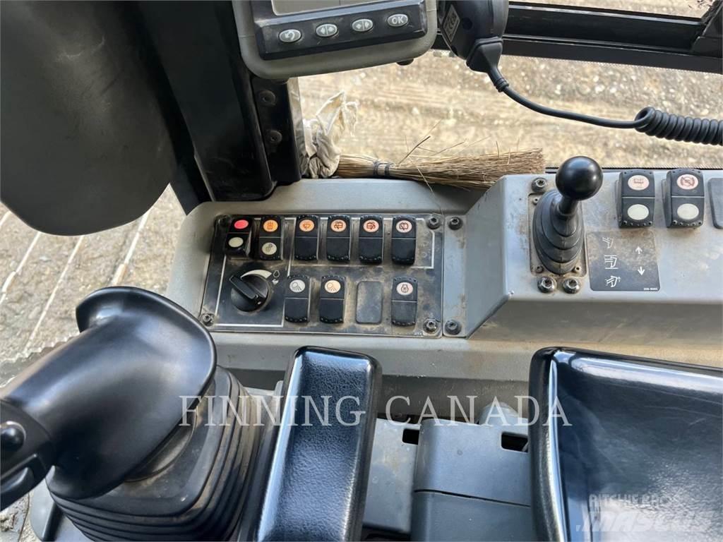 CAT D6K بلدوزرات مجنزرة
